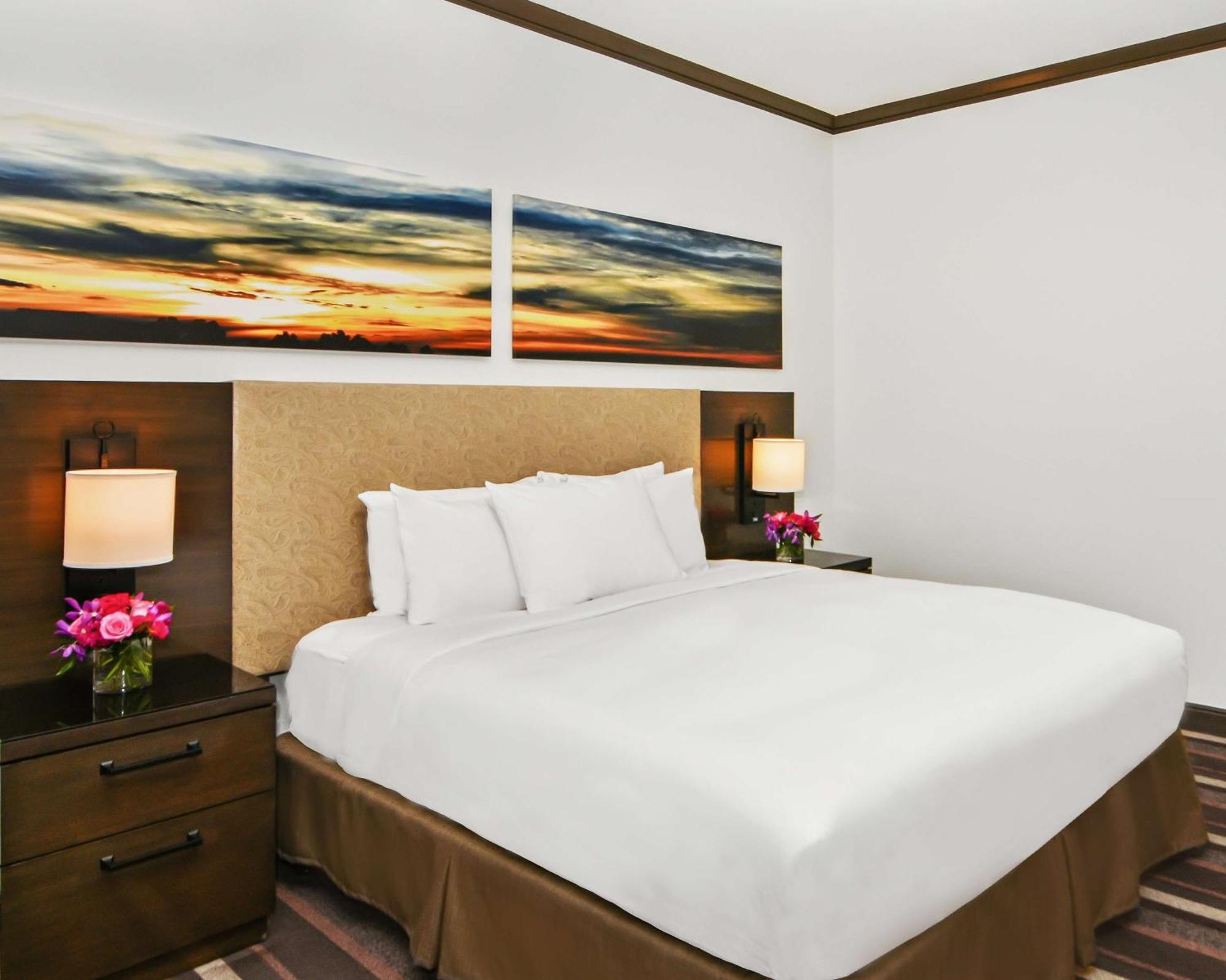 Hilton Dallas-Park Cities Экстерьер фото